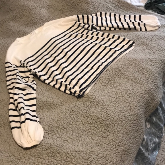 White shirt with blacks stripes with poofy sleeves - Picture 2 of 3